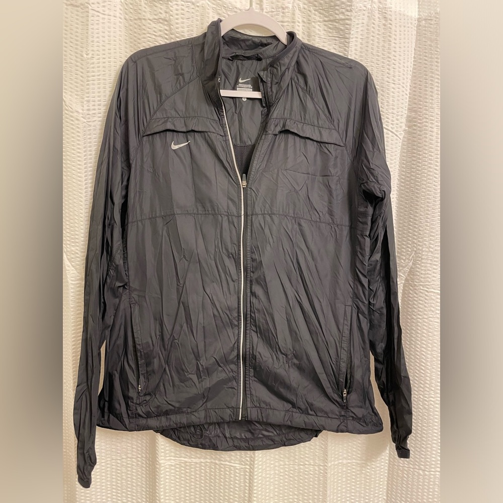 Women’s Nike windbreaker